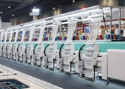 Kan en tröja med tryck få dig att må bättre? Så väljer du rätt för rörelse, hud och hållbarhet